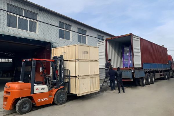 别再盲目比价了！聊聊泰国陆运空运海运的真实行情与省钱门路